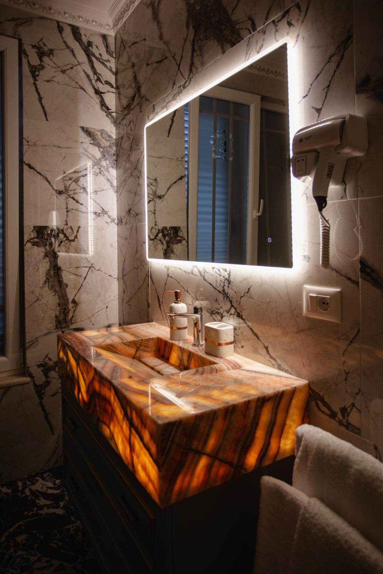 Ervini Boutique Hotel Shkodër Екстериор снимка