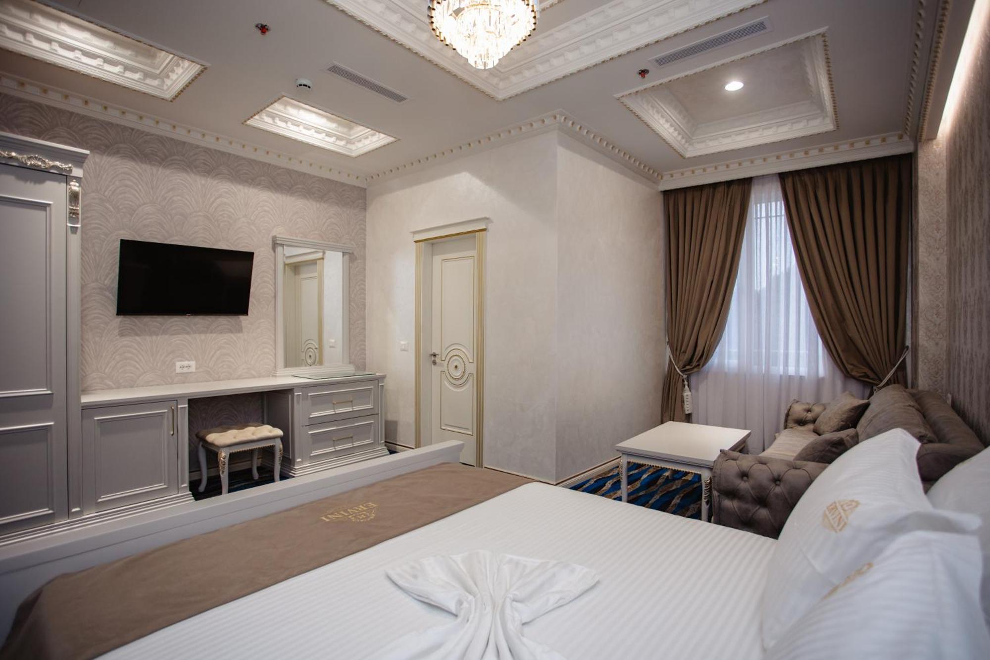 Ervini Boutique Hotel Shkodër Екстериор снимка