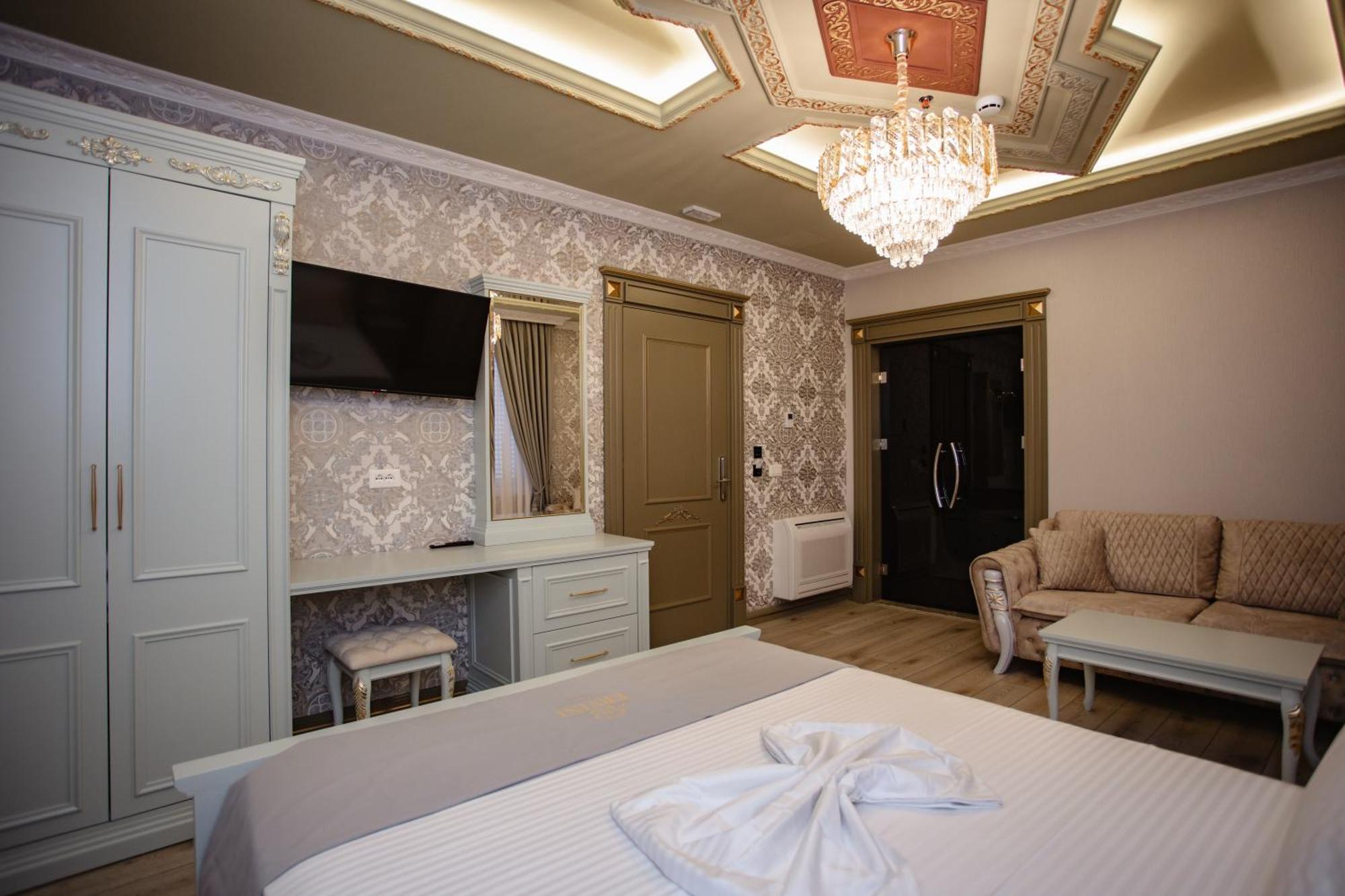 Ervini Boutique Hotel Shkodër Екстериор снимка