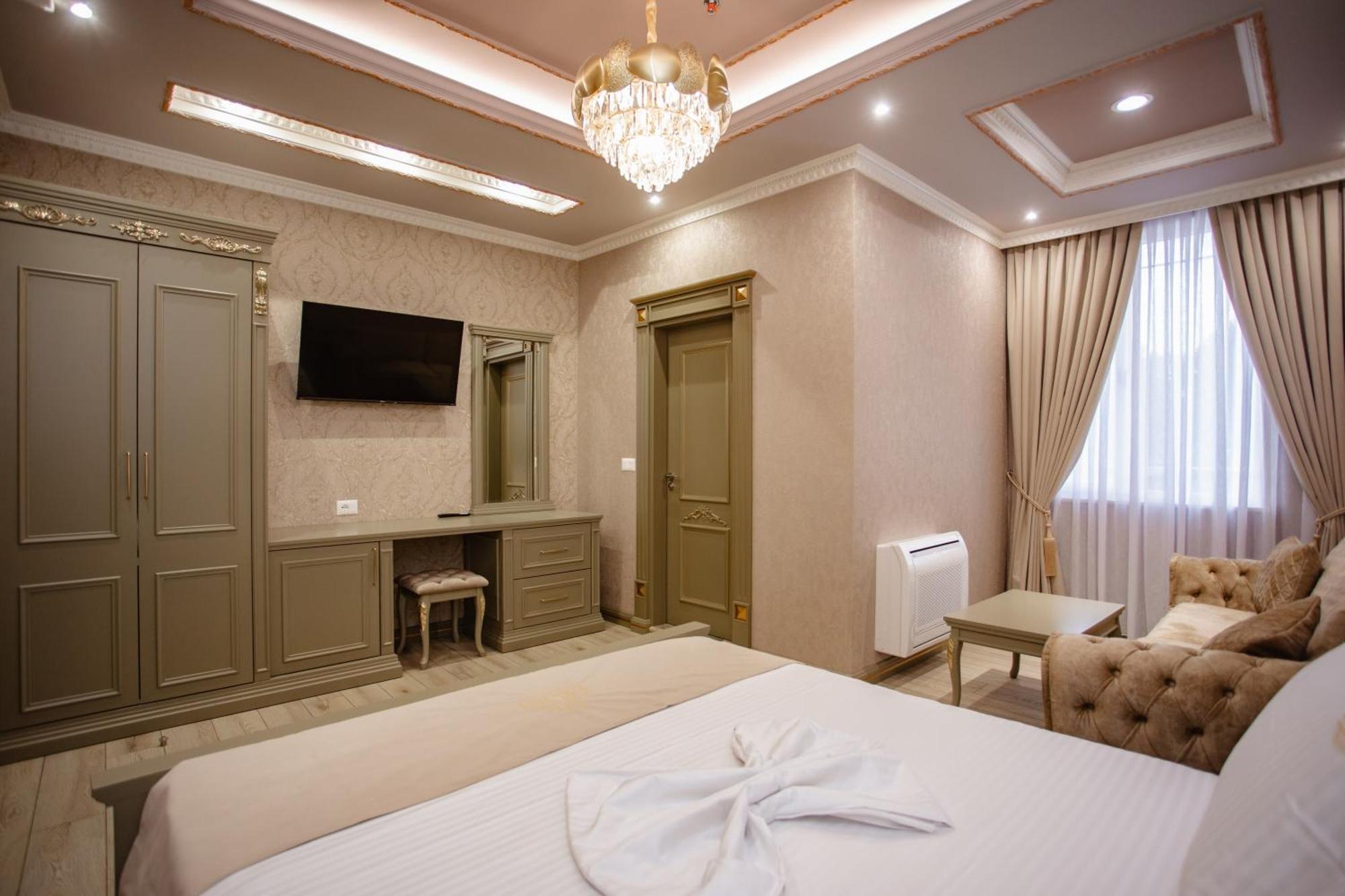 Ervini Boutique Hotel Shkodër Екстериор снимка