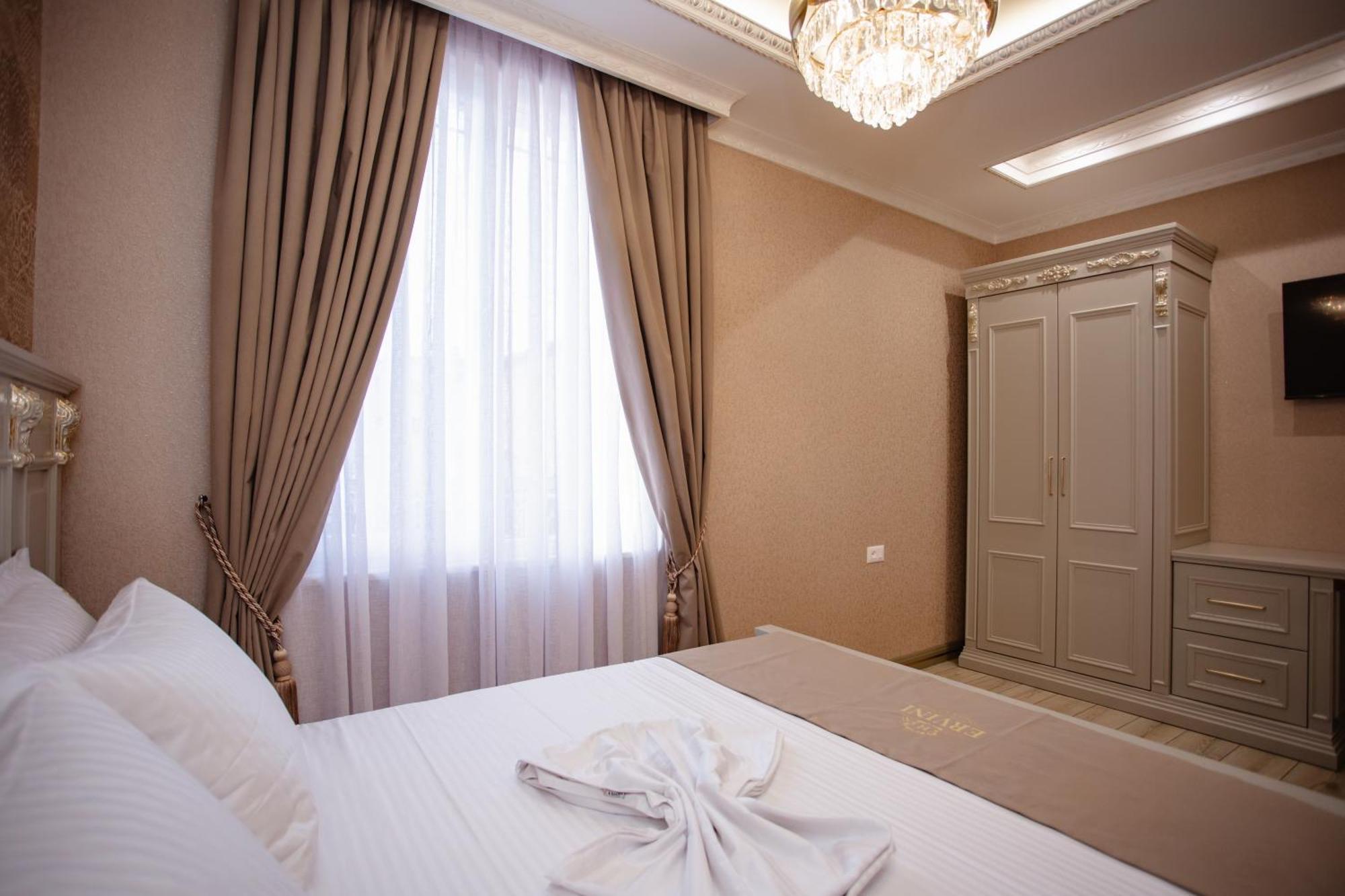 Ervini Boutique Hotel Shkodër Екстериор снимка