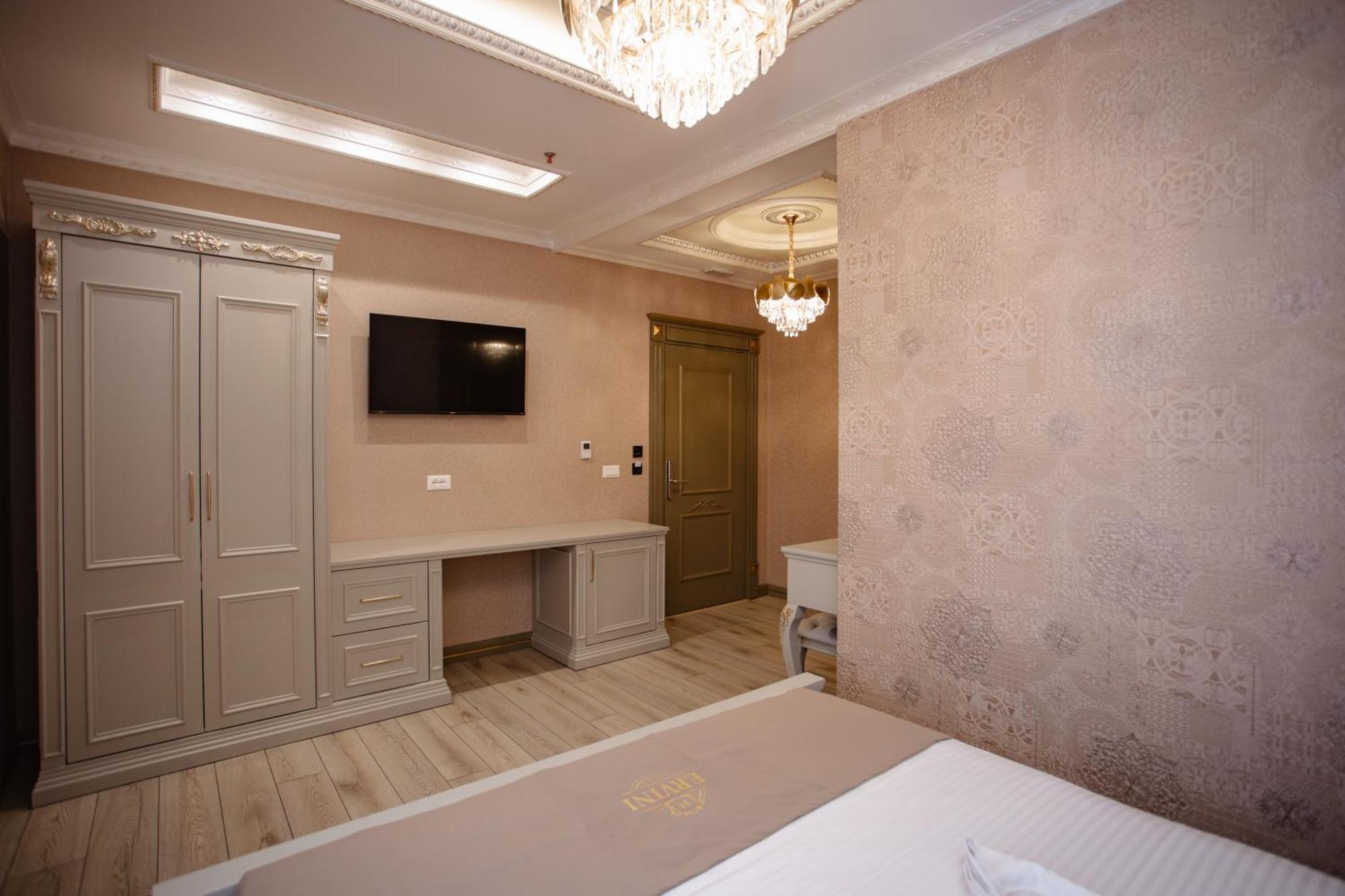Ervini Boutique Hotel Shkodër Екстериор снимка