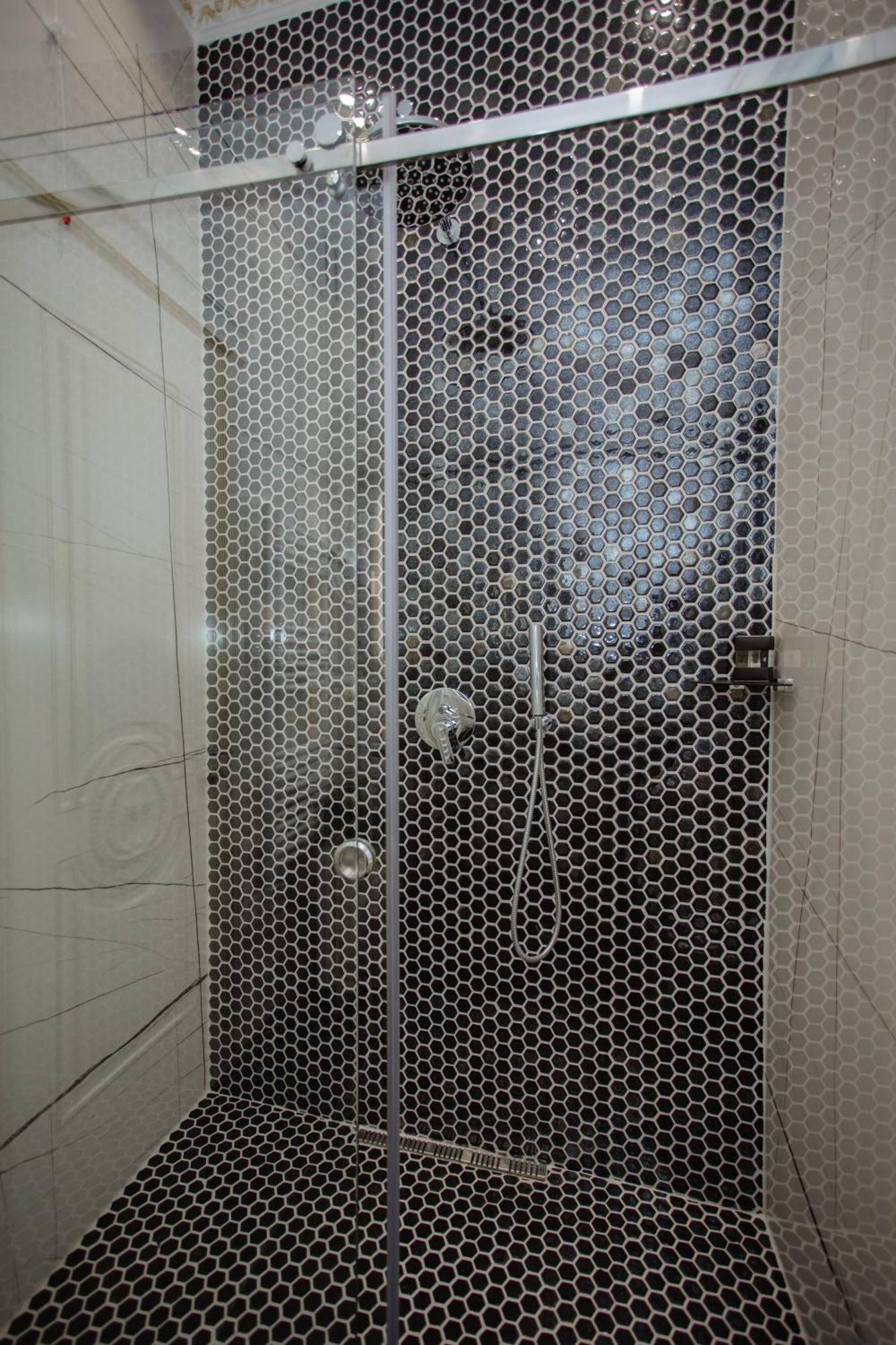 Ervini Boutique Hotel Shkodër Екстериор снимка