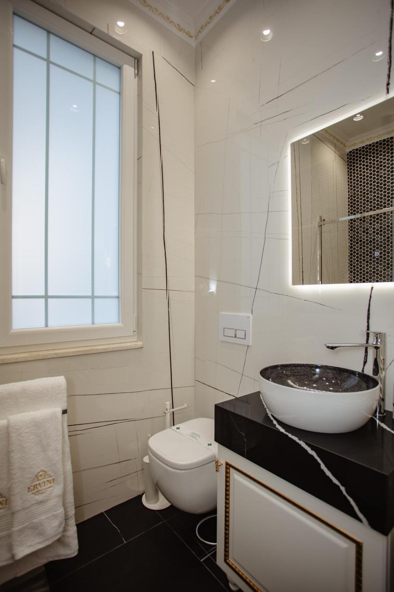 Ervini Boutique Hotel Shkodër Екстериор снимка